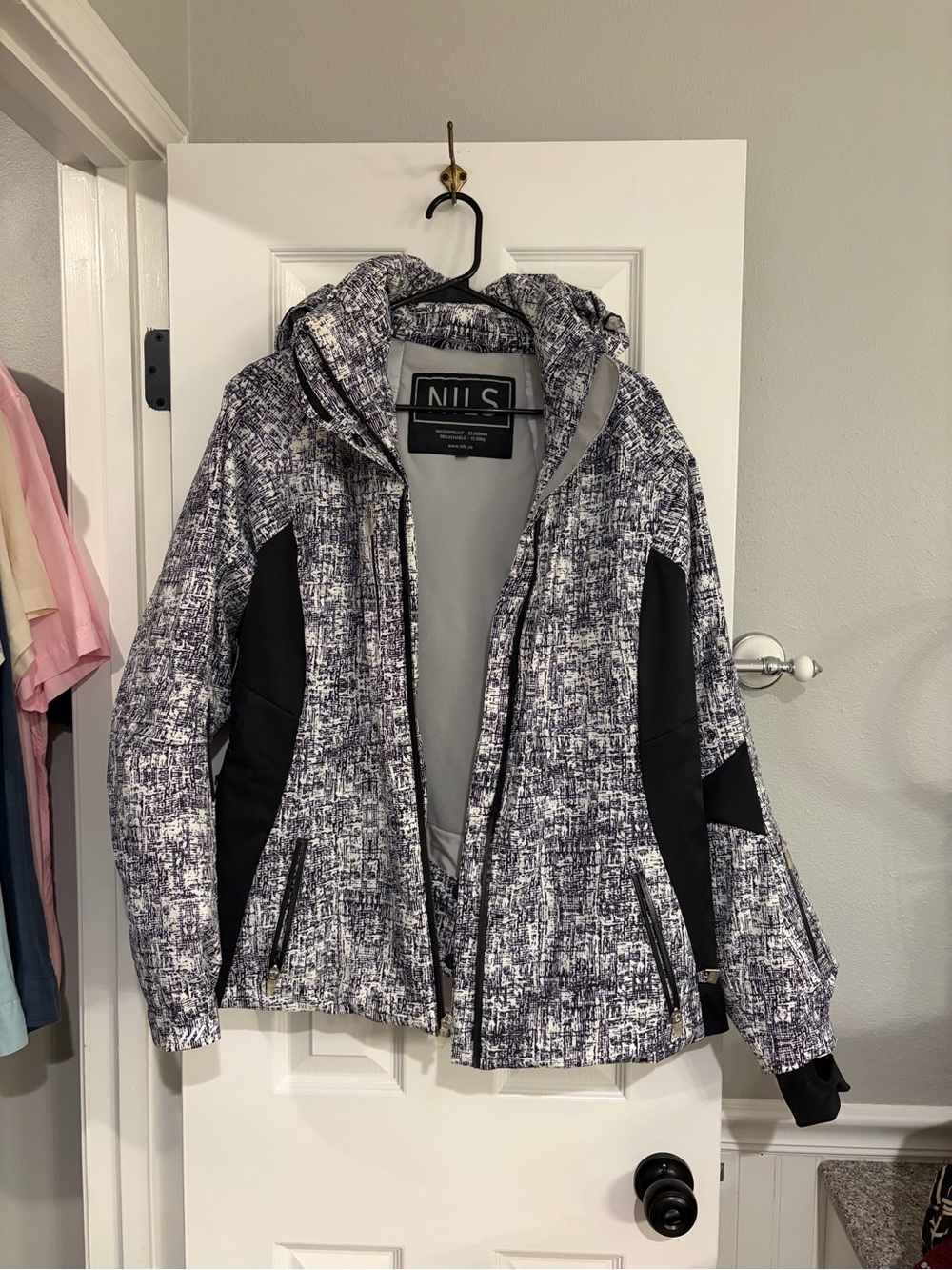 Nils Isa Insulated Ski Jacket Women’s Size 14 Black White Print